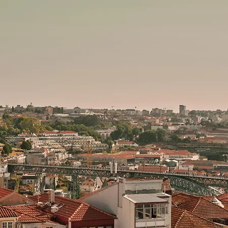 Ga Palace Hotel & Spa, A Xixth-Century Villa Porto Exterior photo View of the city